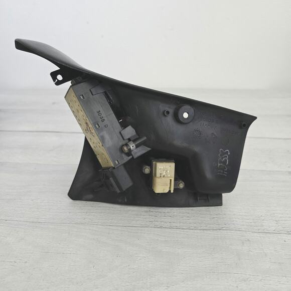 Driver Master Power Window Switch Fits 96 97 98 99 00 Caravan Voyager - Picture 6 of 8